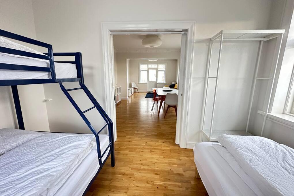 Beautiful 2 Bedroom Apartment Downtown Reykjavík Exteriör bild