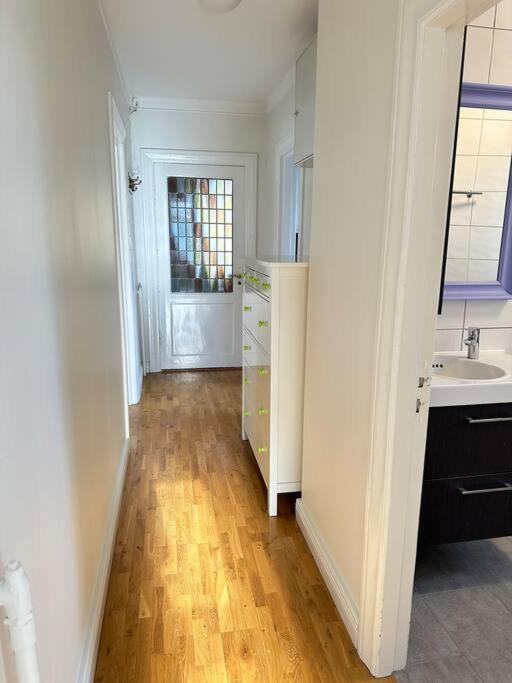 Beautiful 2 Bedroom Apartment Downtown Reykjavík Exteriör bild